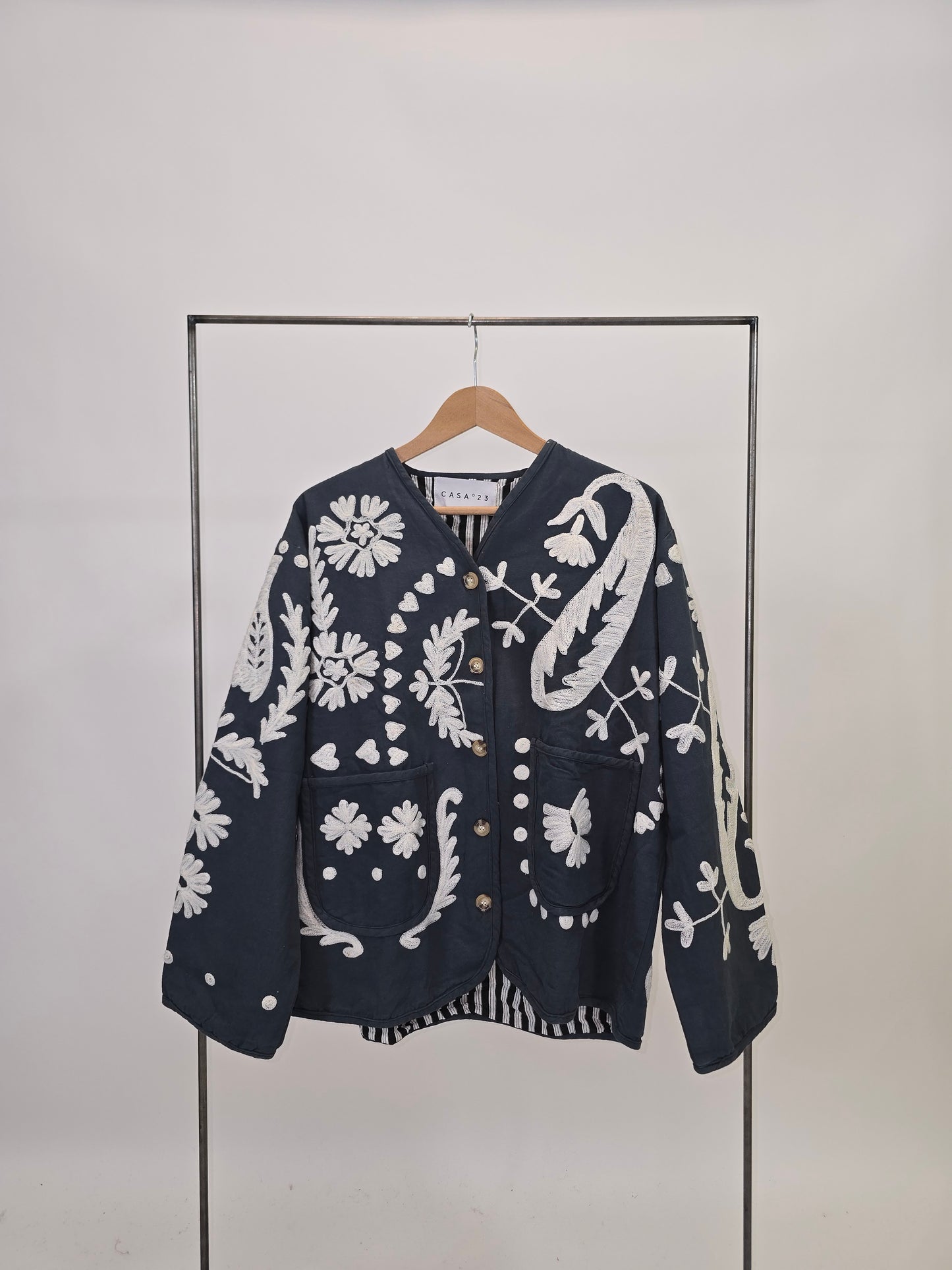 Suzani in cotone ricamato