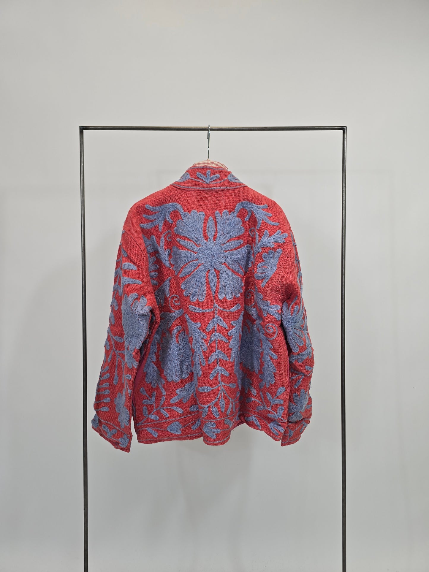 Suzani in cotone ricamato