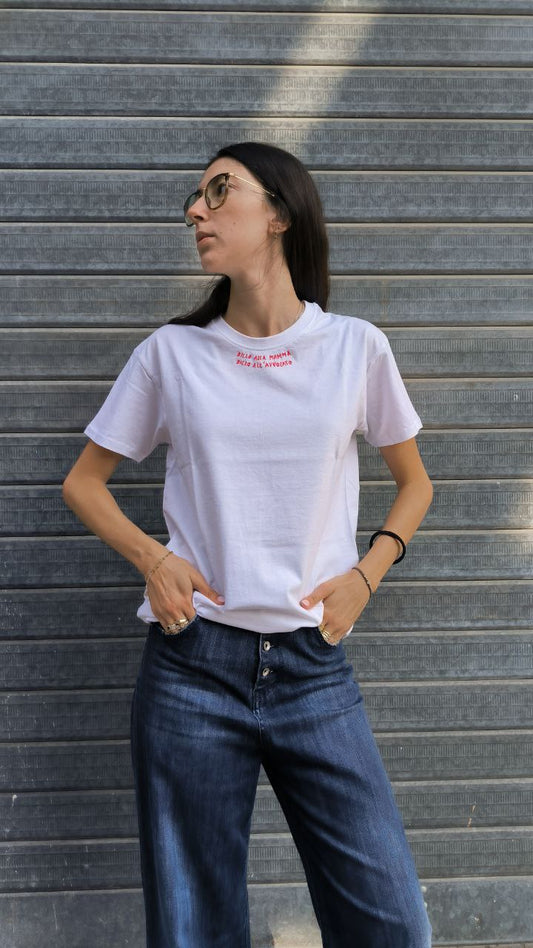 T-shirt " DILLO ALLA MAMMA , DILLO ALL 'AVVOCATO"