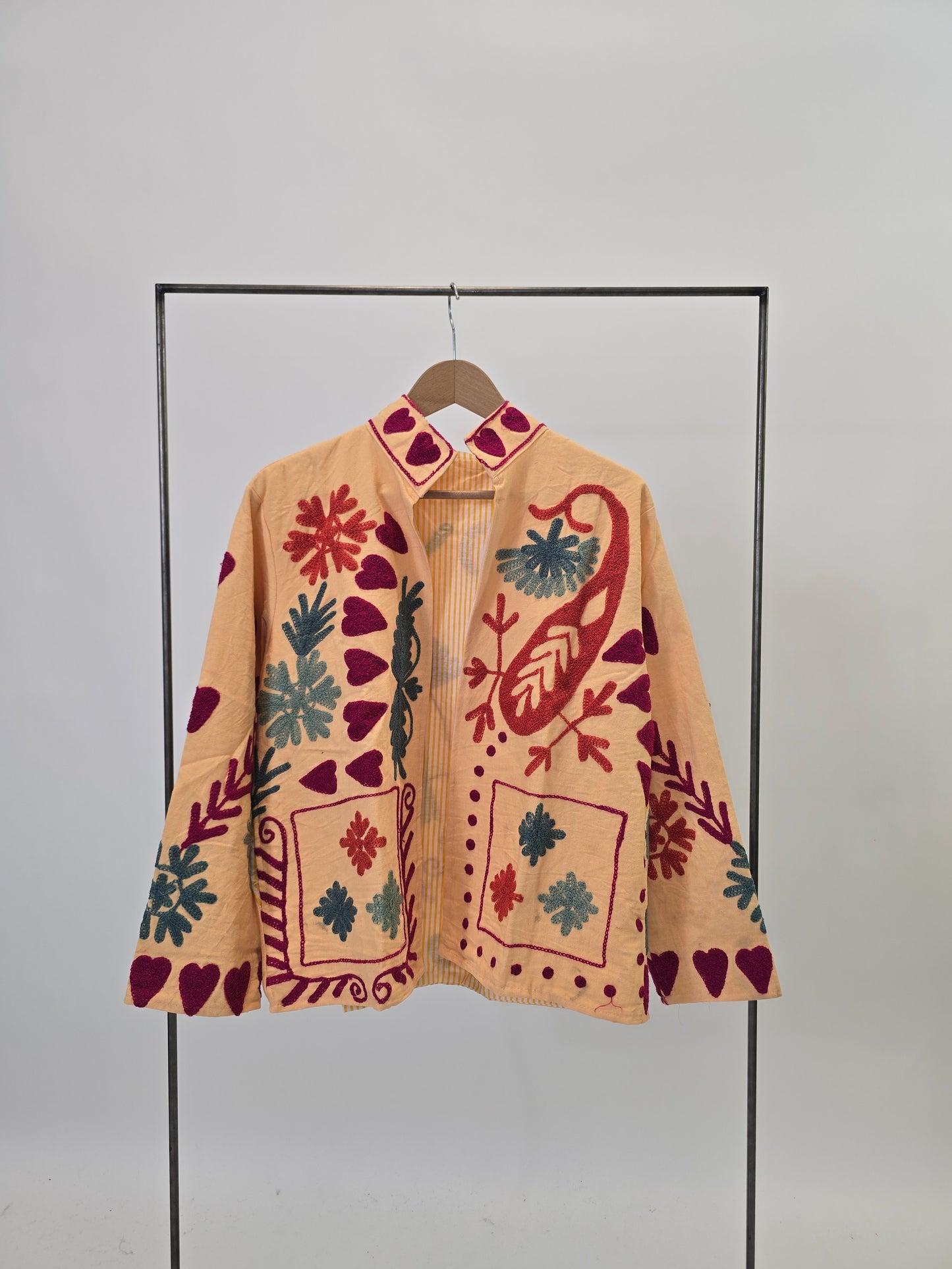 Suzani in cotone ricamato