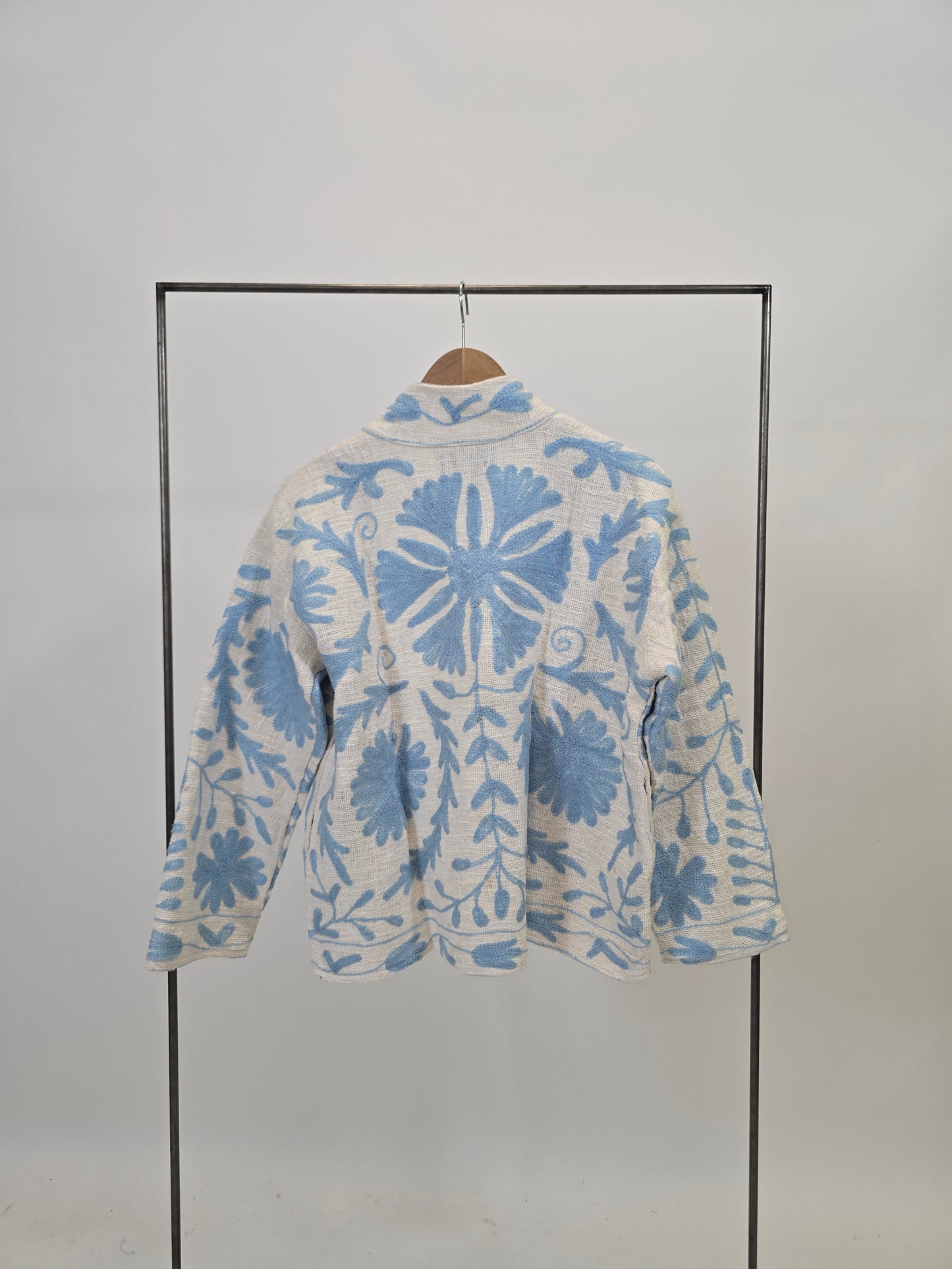 Suzani in cotone ricamato
