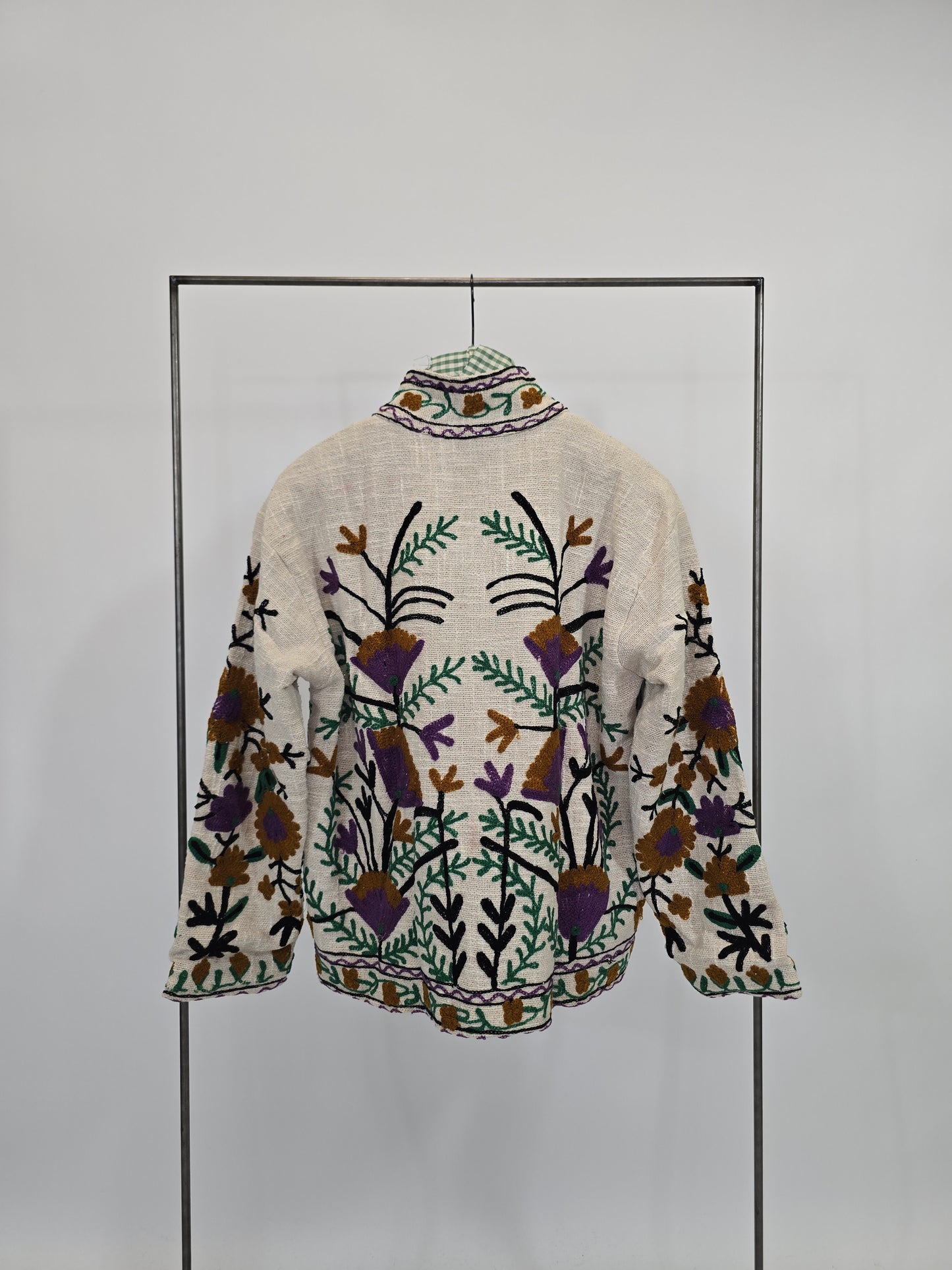 Suzani in cotone ricamato