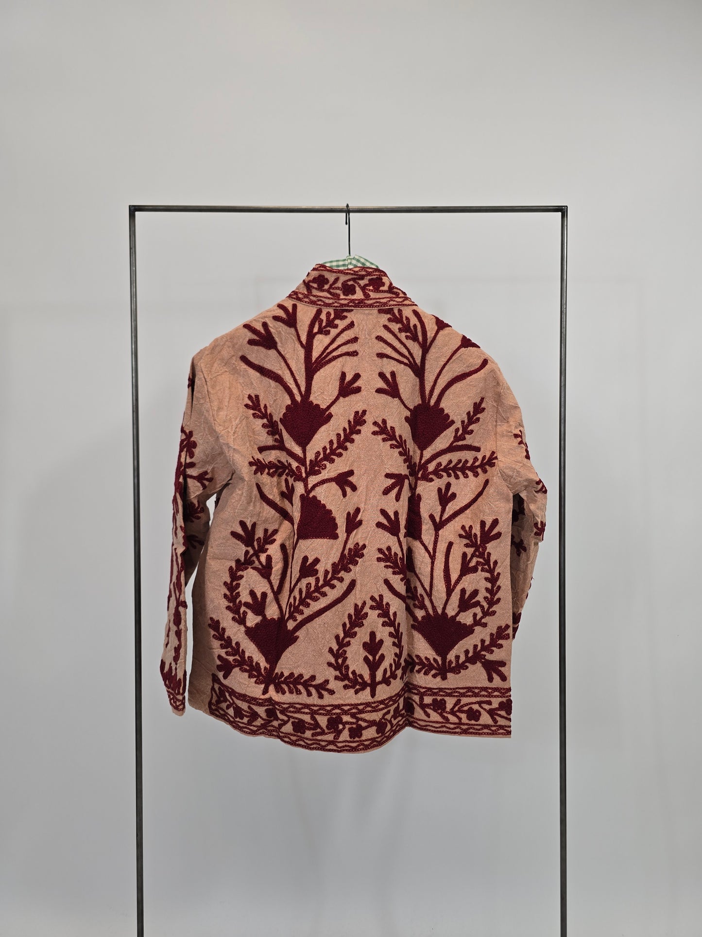 Suzani in cotone ricamato
