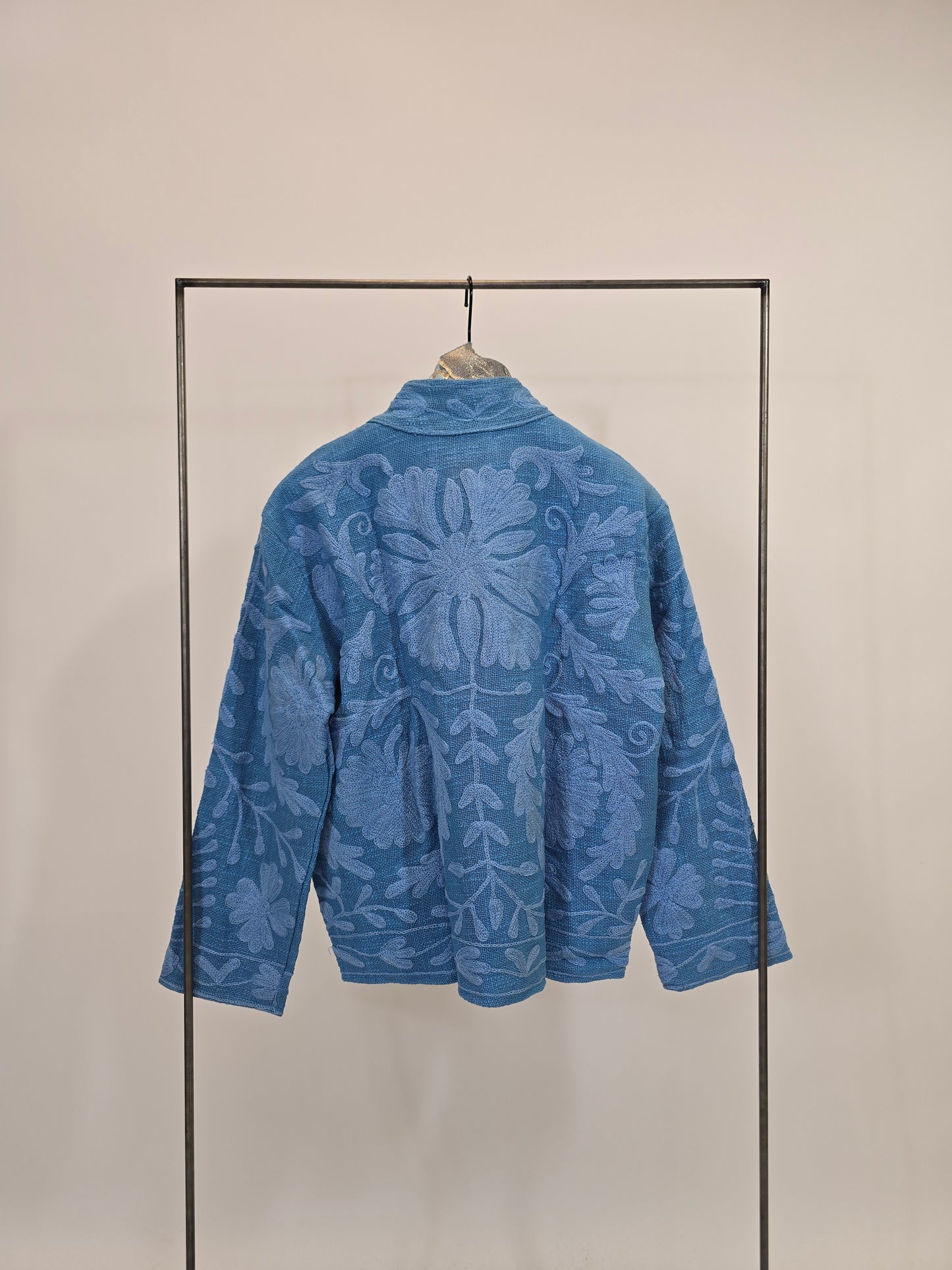 Suzani in cotone ricamato