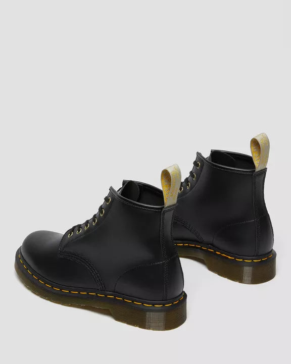 Dr Martens Felix rub off vegan