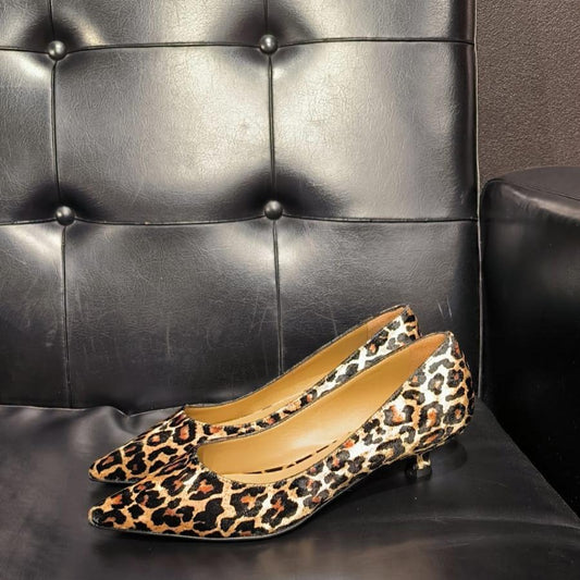 Decollete in velluto leopard