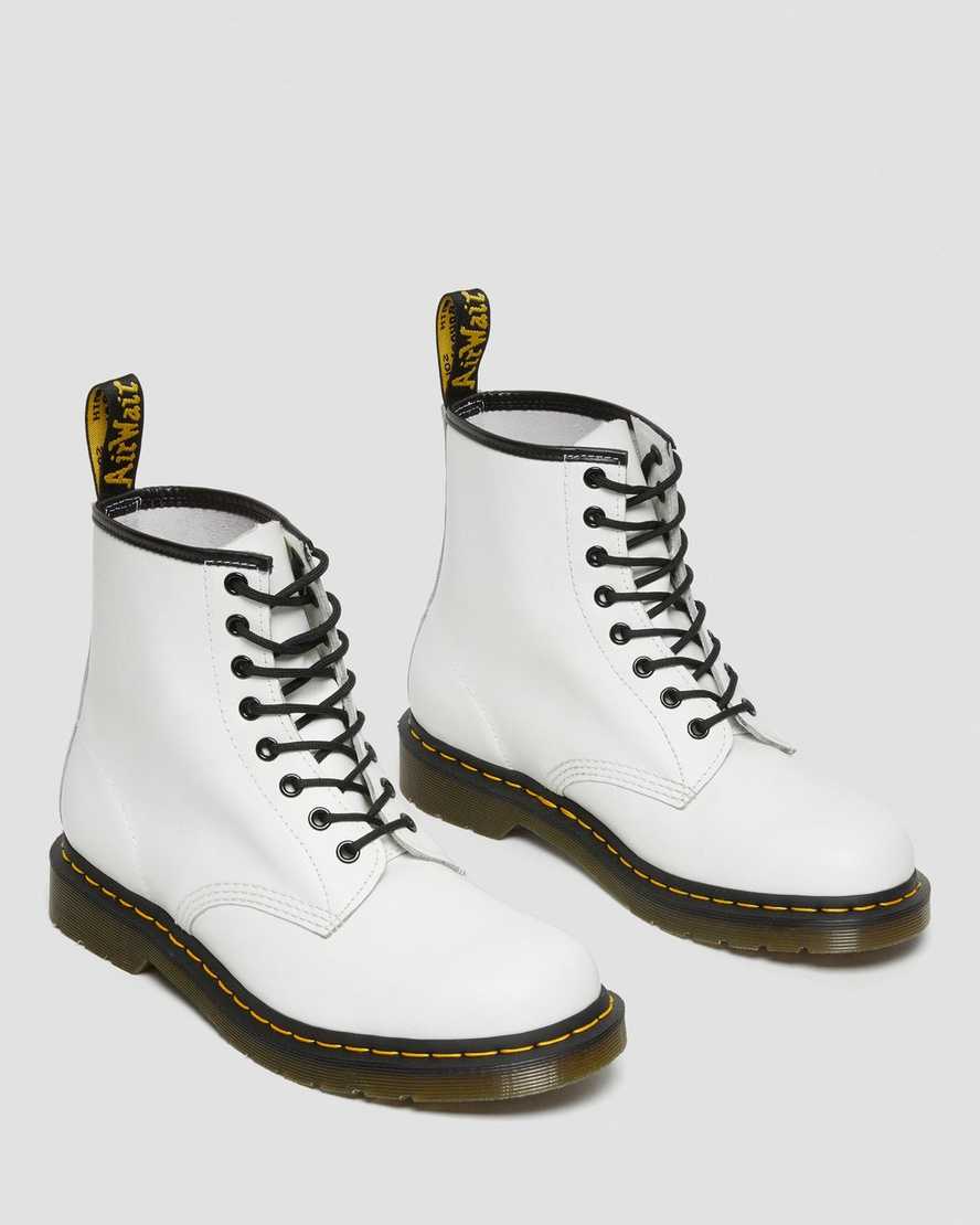 DR. MARTENS - STIVALE 8 FORI