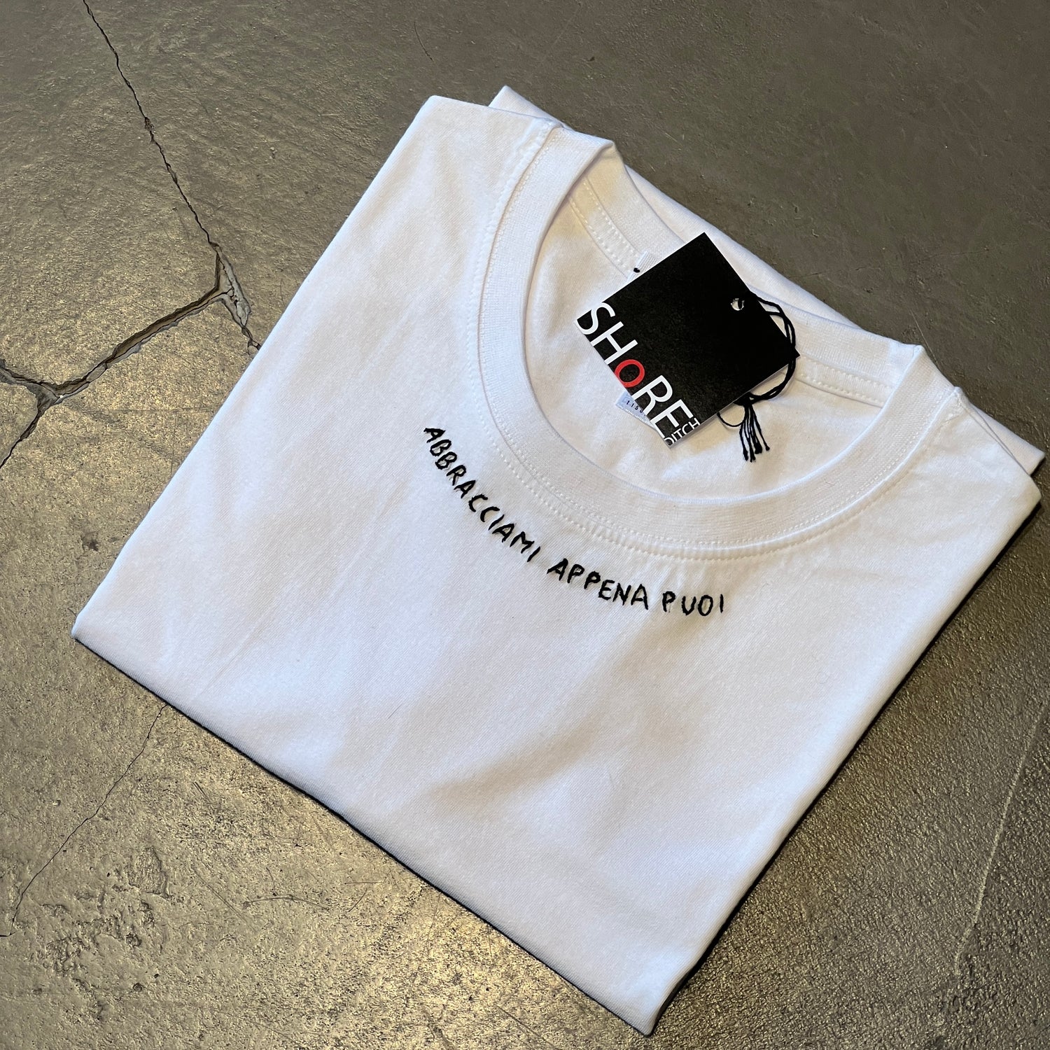 T-SHIRT E TOP